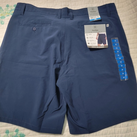 Hurley Hybrid Walkshort - Picture 2 of 4